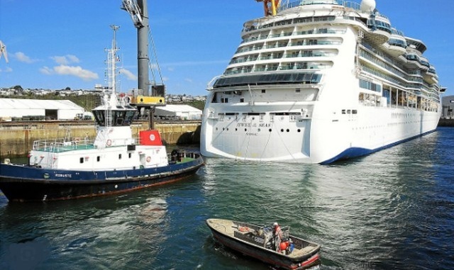 Le Jewel of the Seas en cale sèche à Brest